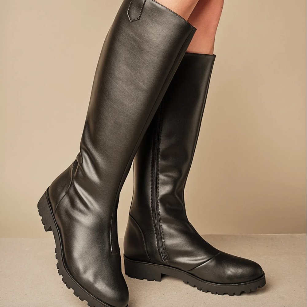 Fargo Tall Hiker Boots in Black